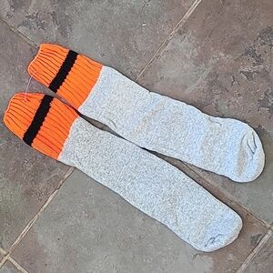 Mens thick long gray socks‎ hunter orange tops nwot
